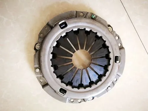 Couvercle d'embrayage pour TOYOTA COROLLA (_E9_) 1.6 I 4WD (AE92_) 1987-1990 4A-FE 31210-12130